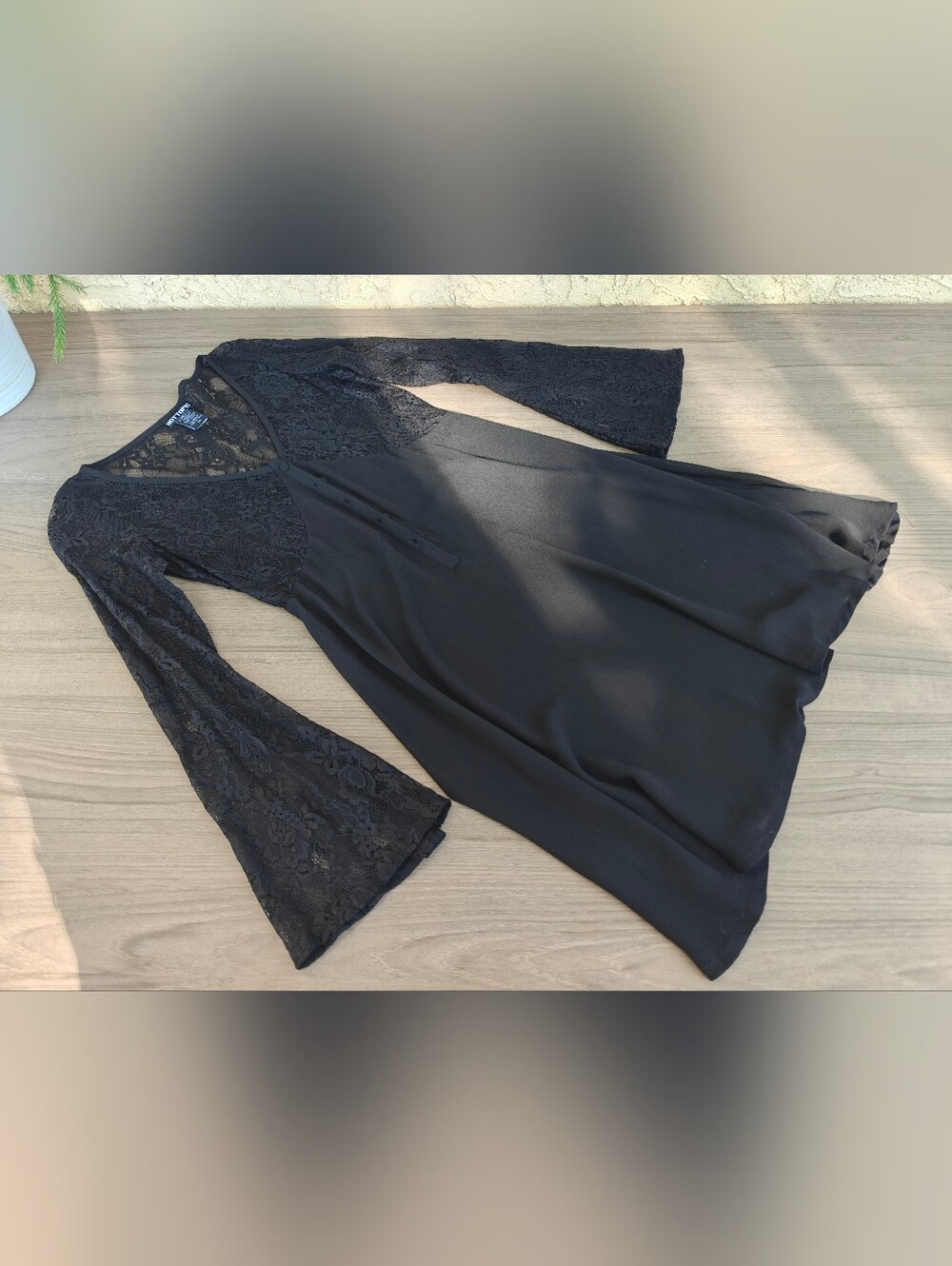 Hot Topic Black Lace Sleeve Maxi Dress